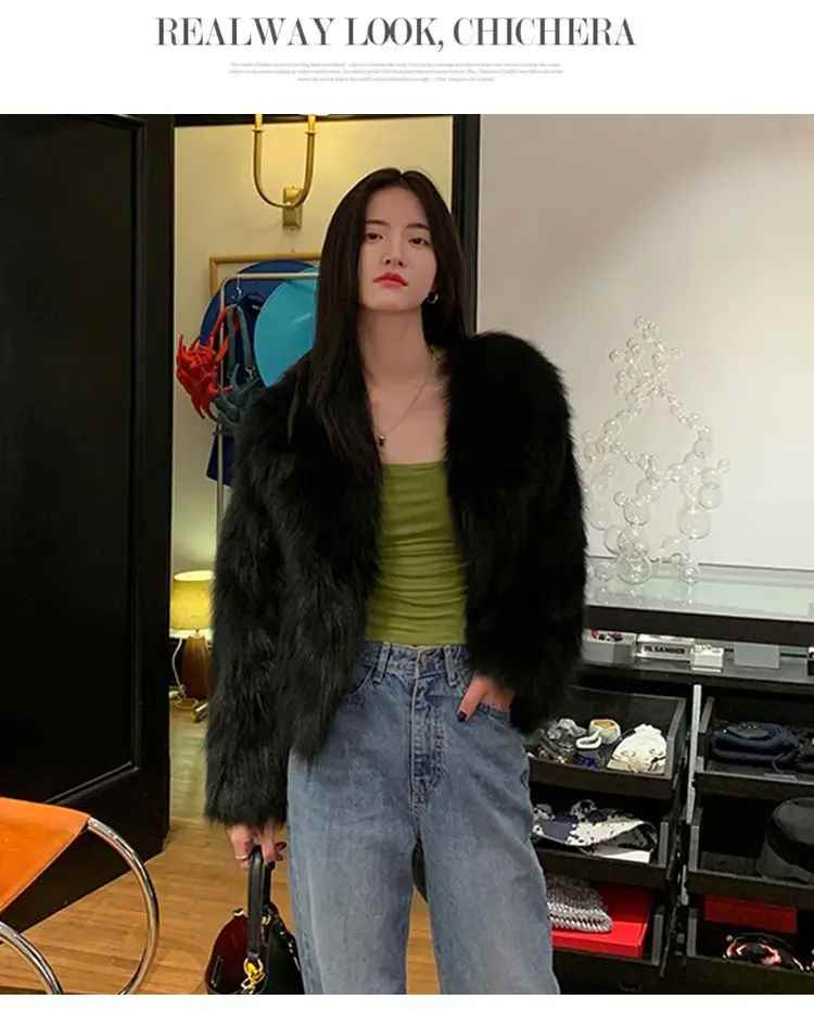 #WinterFashion #FauxFurCoat #ElegantOuterwear #ChicAndCozy #ImitationFoxFur #WomensWinterStyle #SpecialOccasionWear #LightAndFluffy #SeasonalWardrobe #SophisticatedStyle