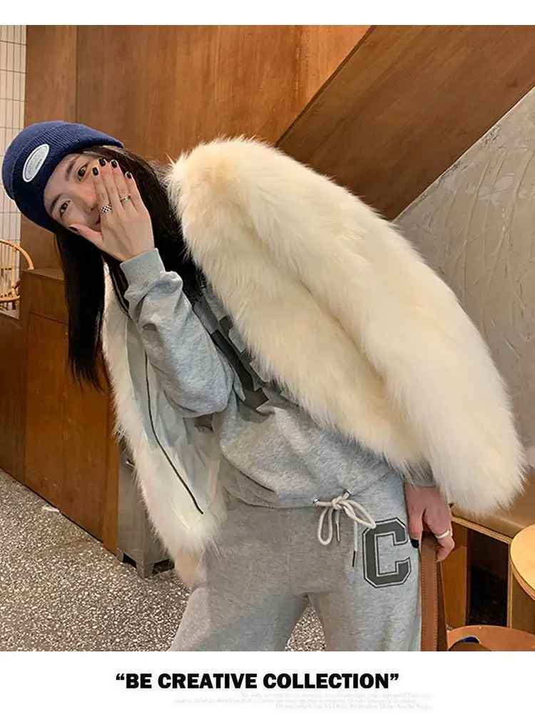#WinterFashion #FauxFurCoat #ElegantOuterwear #ChicAndCozy #ImitationFoxFur #WomensWinterStyle #SpecialOccasionWear #LightAndFluffy #SeasonalWardrobe #SophisticatedStyle