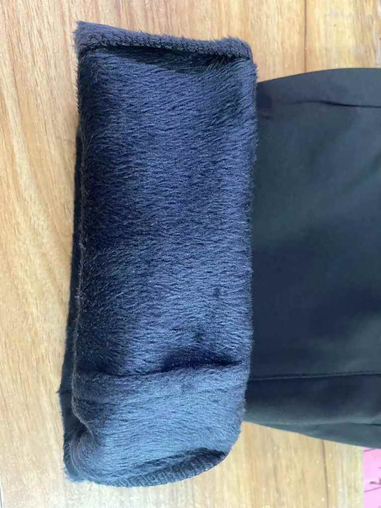 Stay warm and stylish with menβs winter velvet casual pants. Featuring thick fleece lining, stretch slim fit, and an elastic waist, perfect for business or outdoor wea